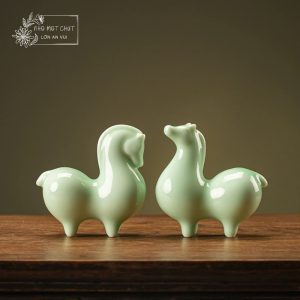 Cặp ngựa gốm men ngọc xanh